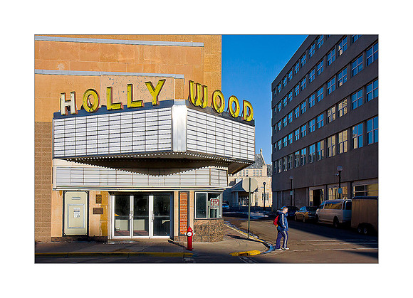 Hollywood Theater: For Sale